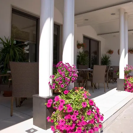 Maris Stella Hotell 2*